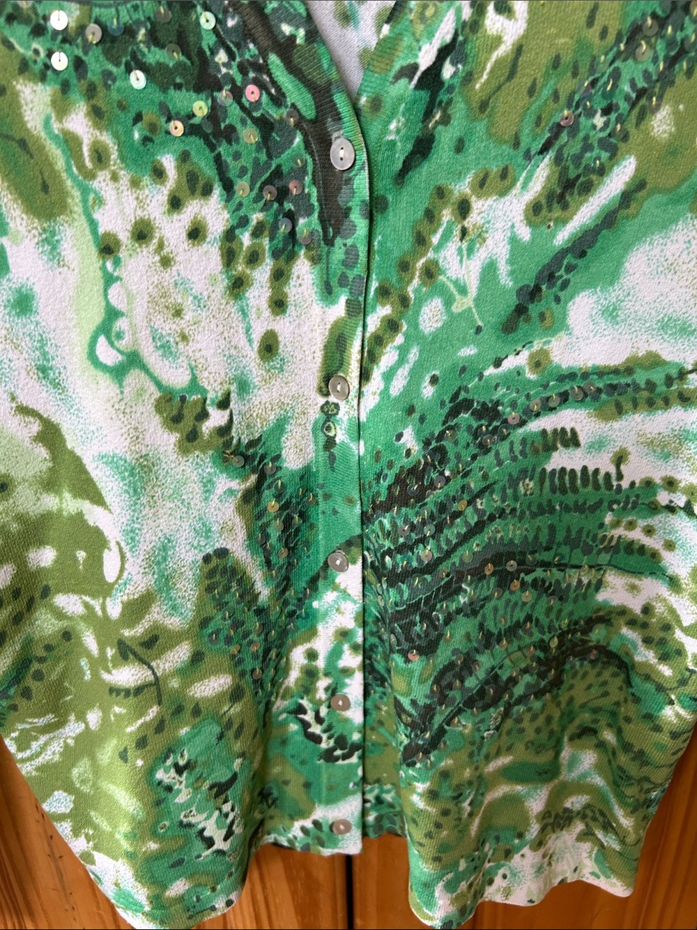 Billows cardigan Green Patterned V-Neck Button Lightweight Sweater - Picture 4 of 10